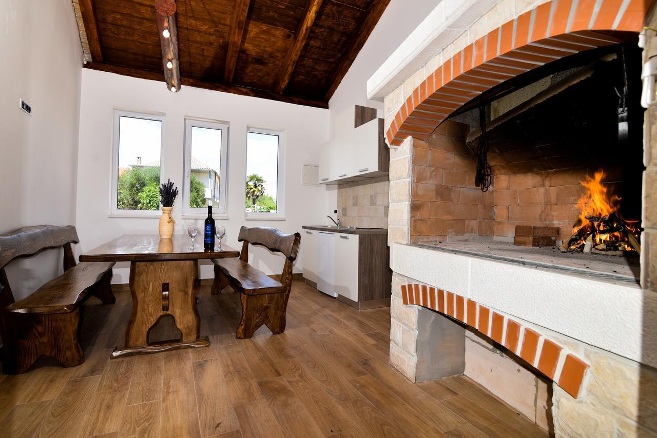 Villa Lily Привлака Экстерьер фото