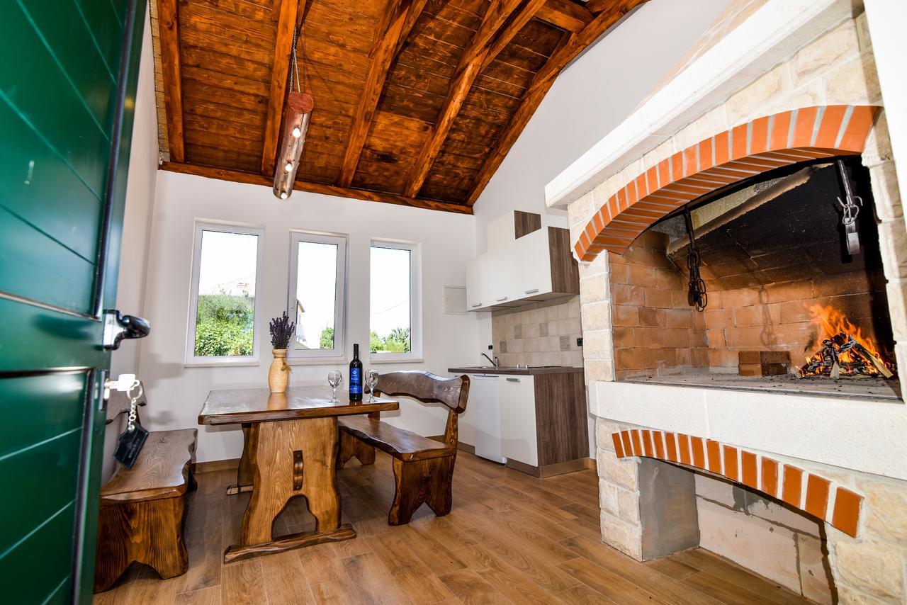 Villa Lily Привлака Экстерьер фото